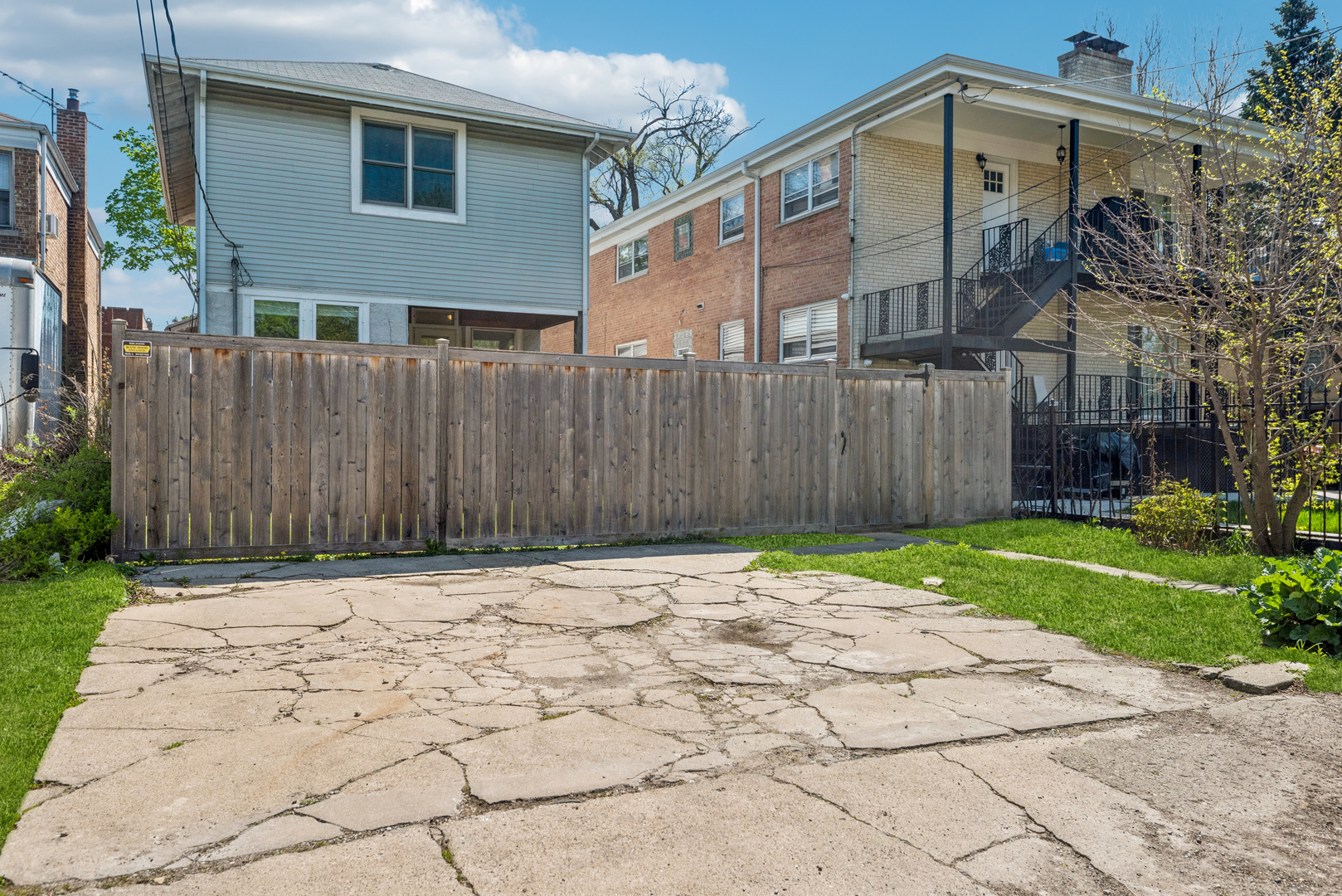 6506 N Maplewood Avenue
