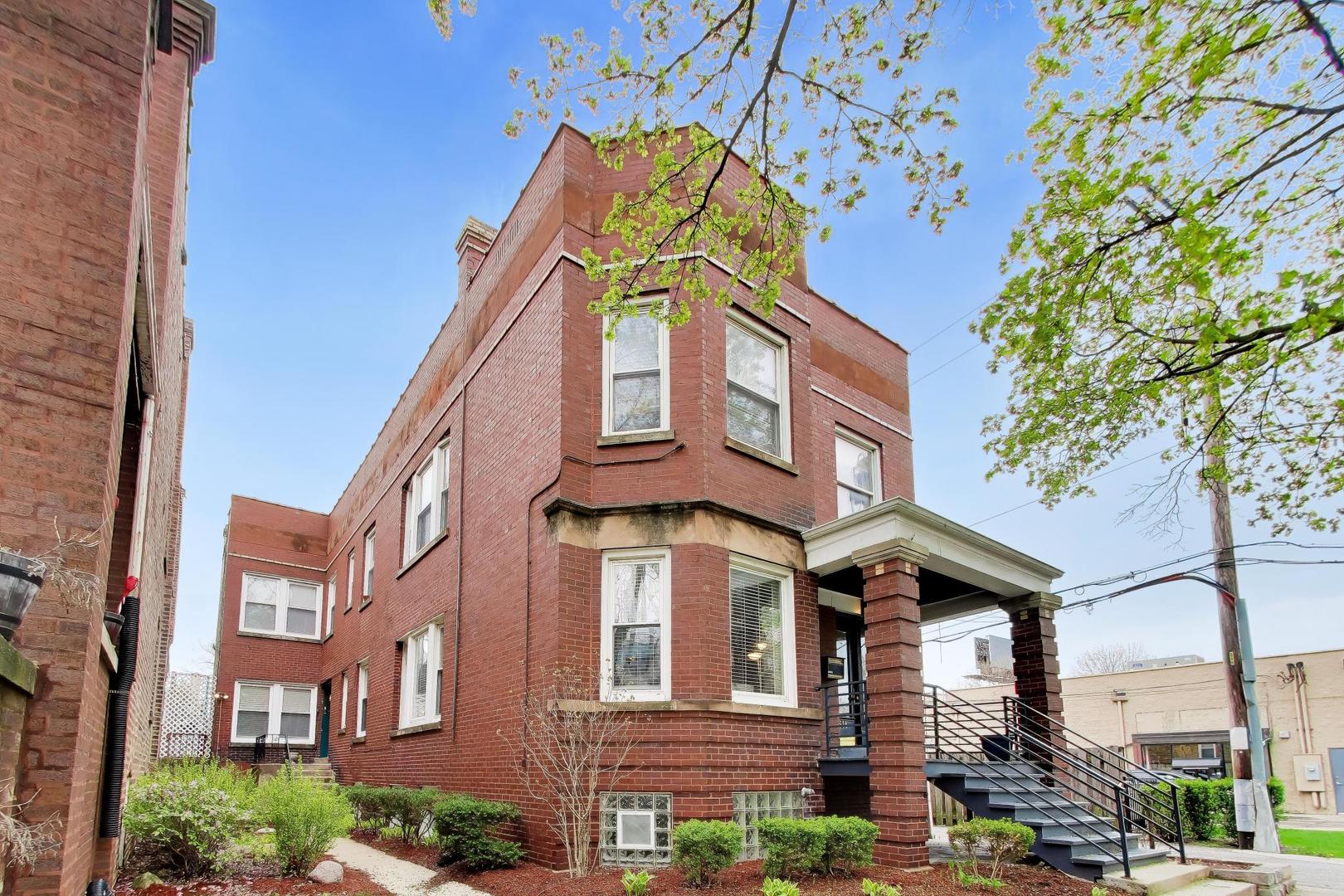 1614 W Thome Avenue