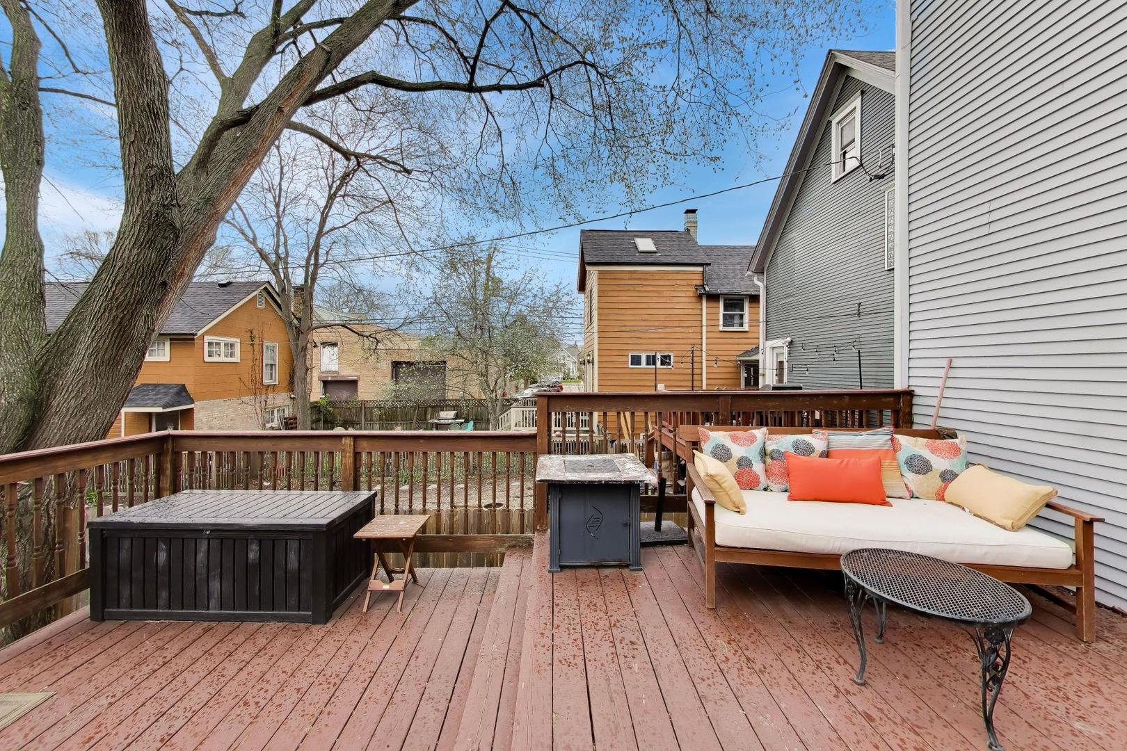 1028 Ashland Avenue