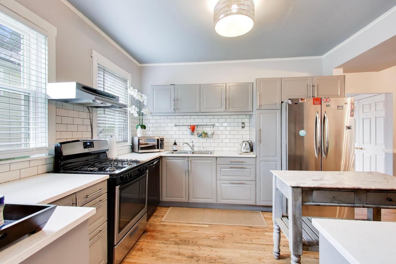 1028 Ashland Avenue