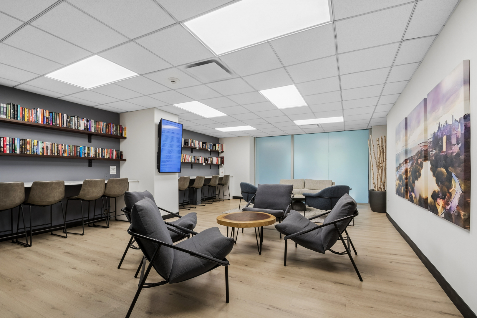 2020 N Lincoln Park West Unit: 8L