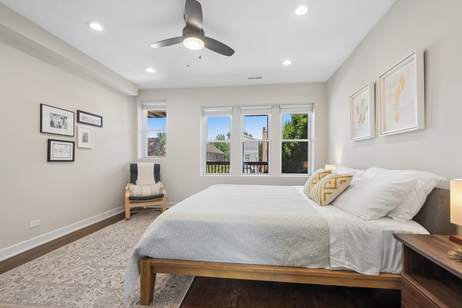 4844 N Hoyne Avenue Unit: 2N