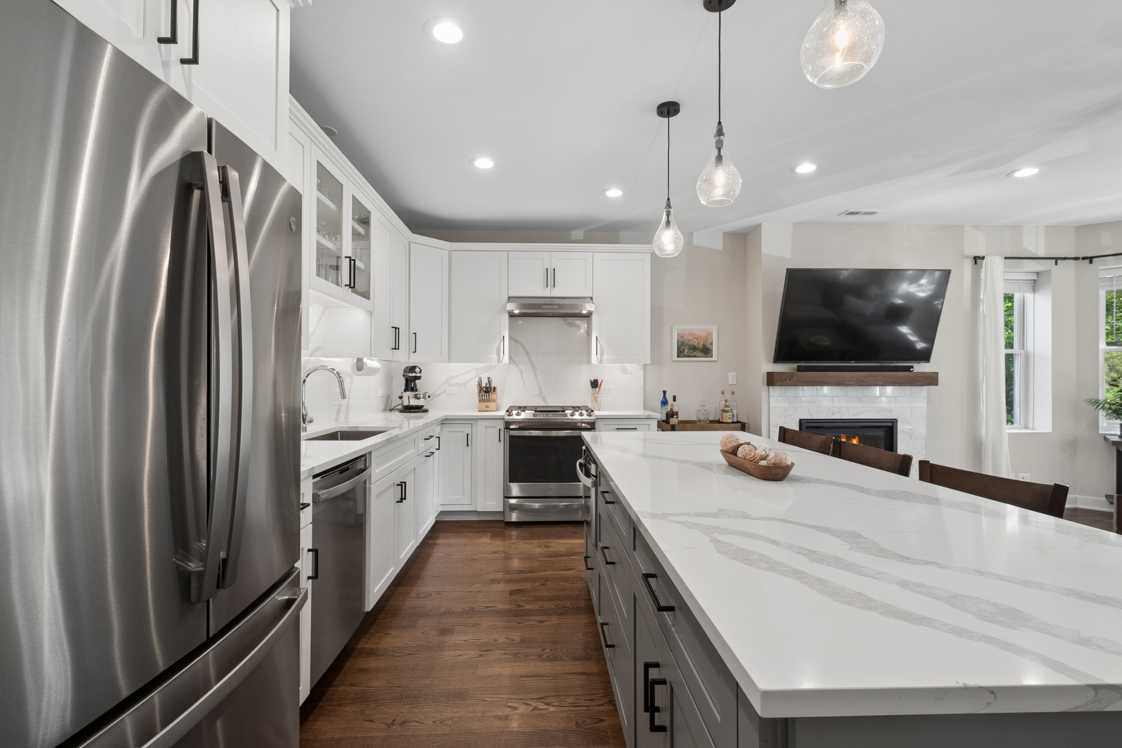 4844 N Hoyne Avenue Unit: 2N