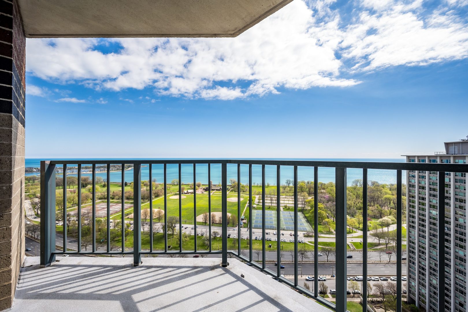3660 N Lake Shore Drive Unit: 2901