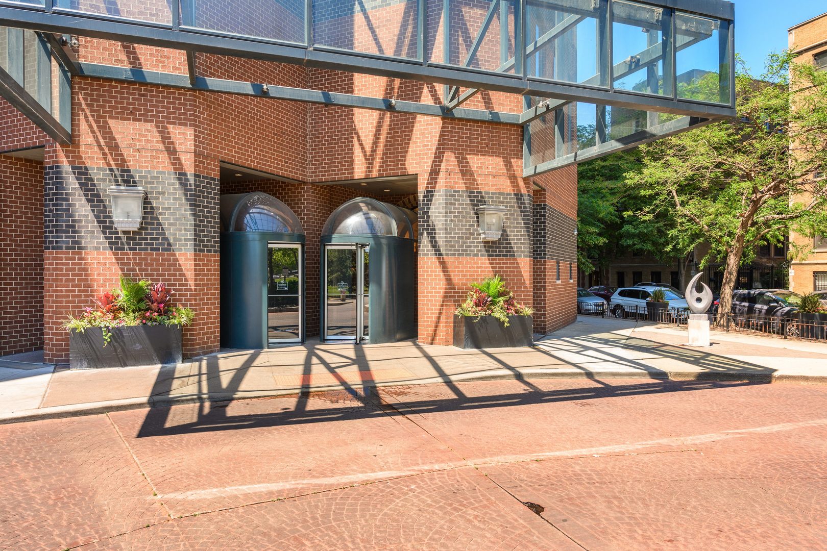 3660 N Lake Shore Drive Unit: 2901