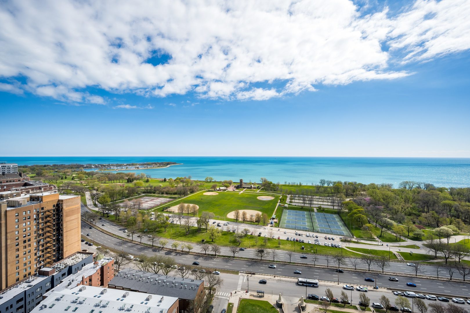 3660 N Lake Shore Drive Unit: 2901