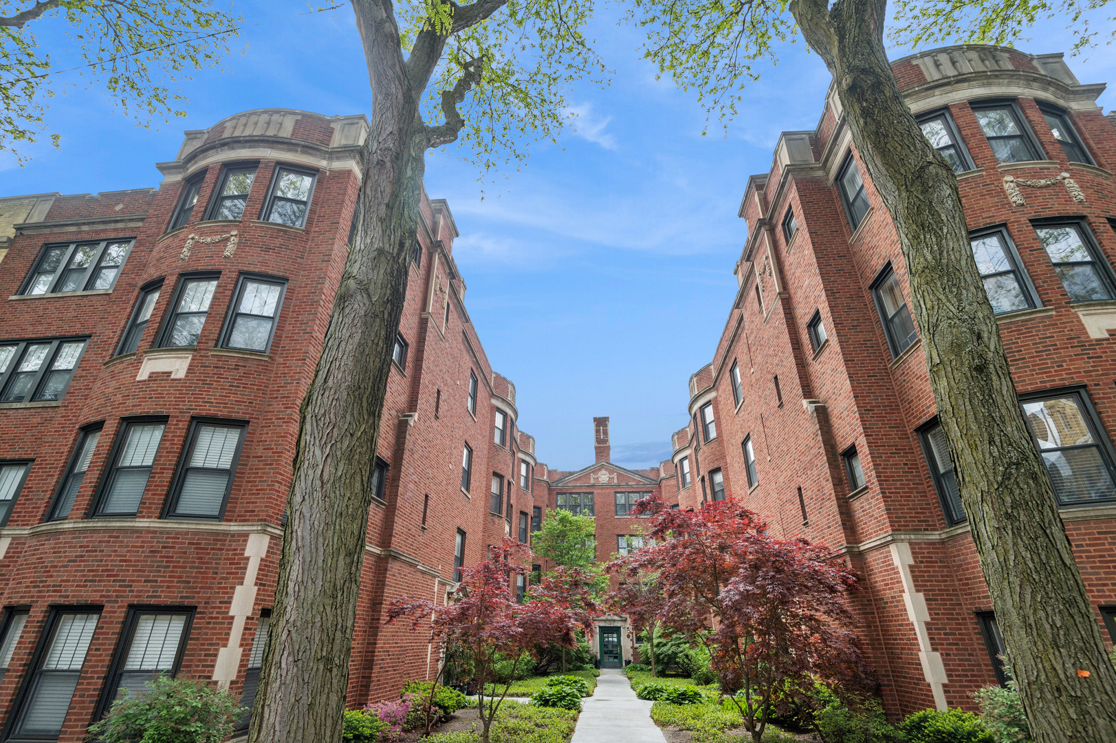 1427 W Elmdale Avenue Unit: 2A