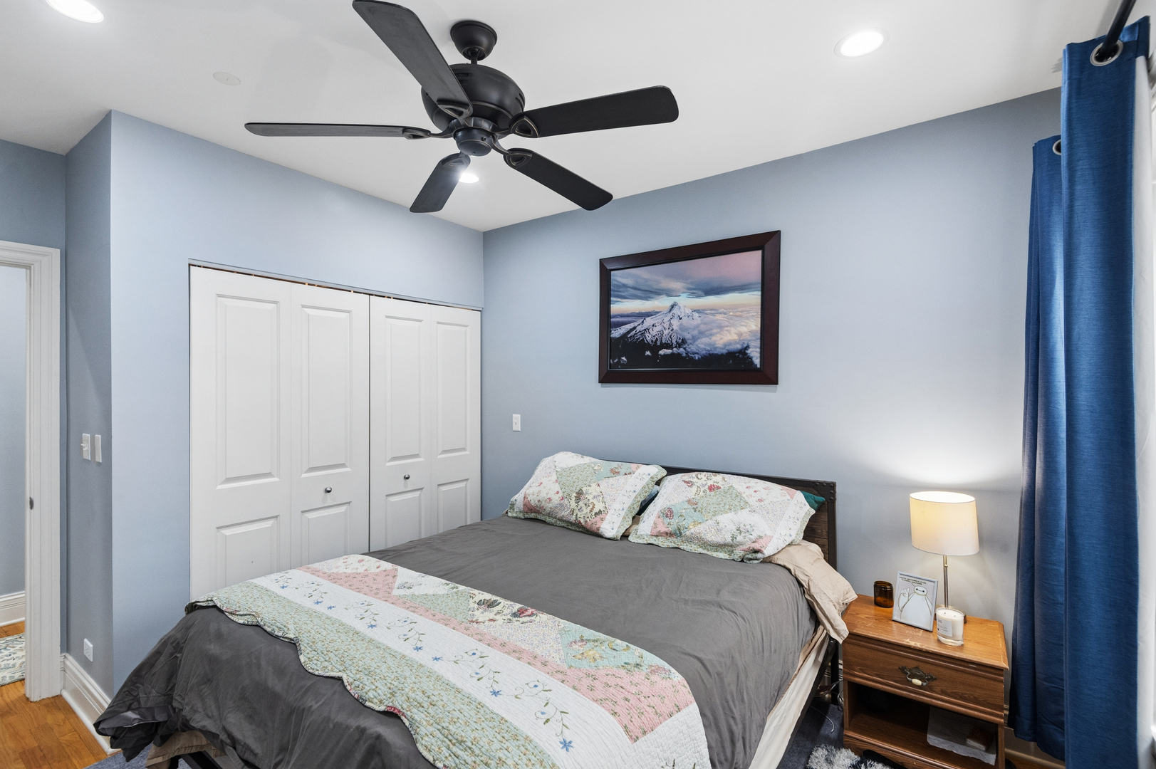 1427 W Elmdale Avenue Unit: 2A
