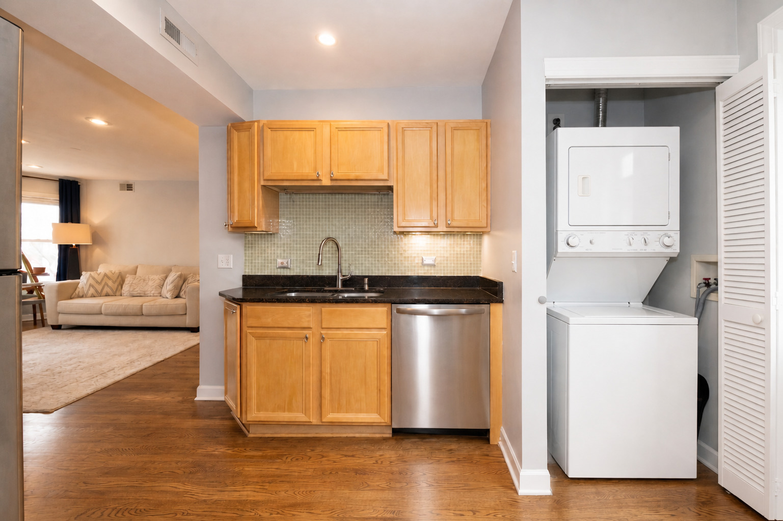 1531 W Rosemont Avenue Unit: 2N