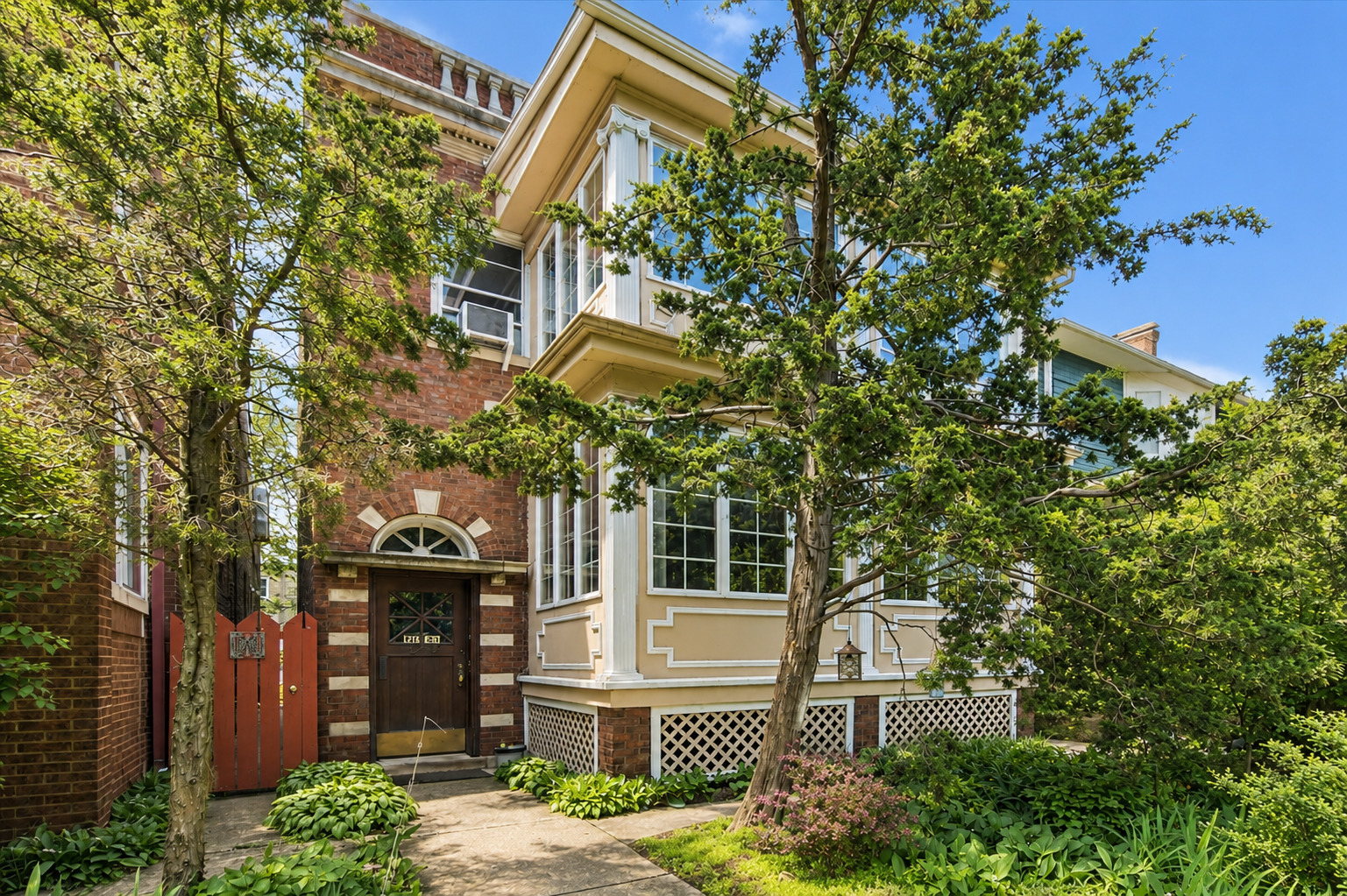 4725 N Dover Street Unit: 1