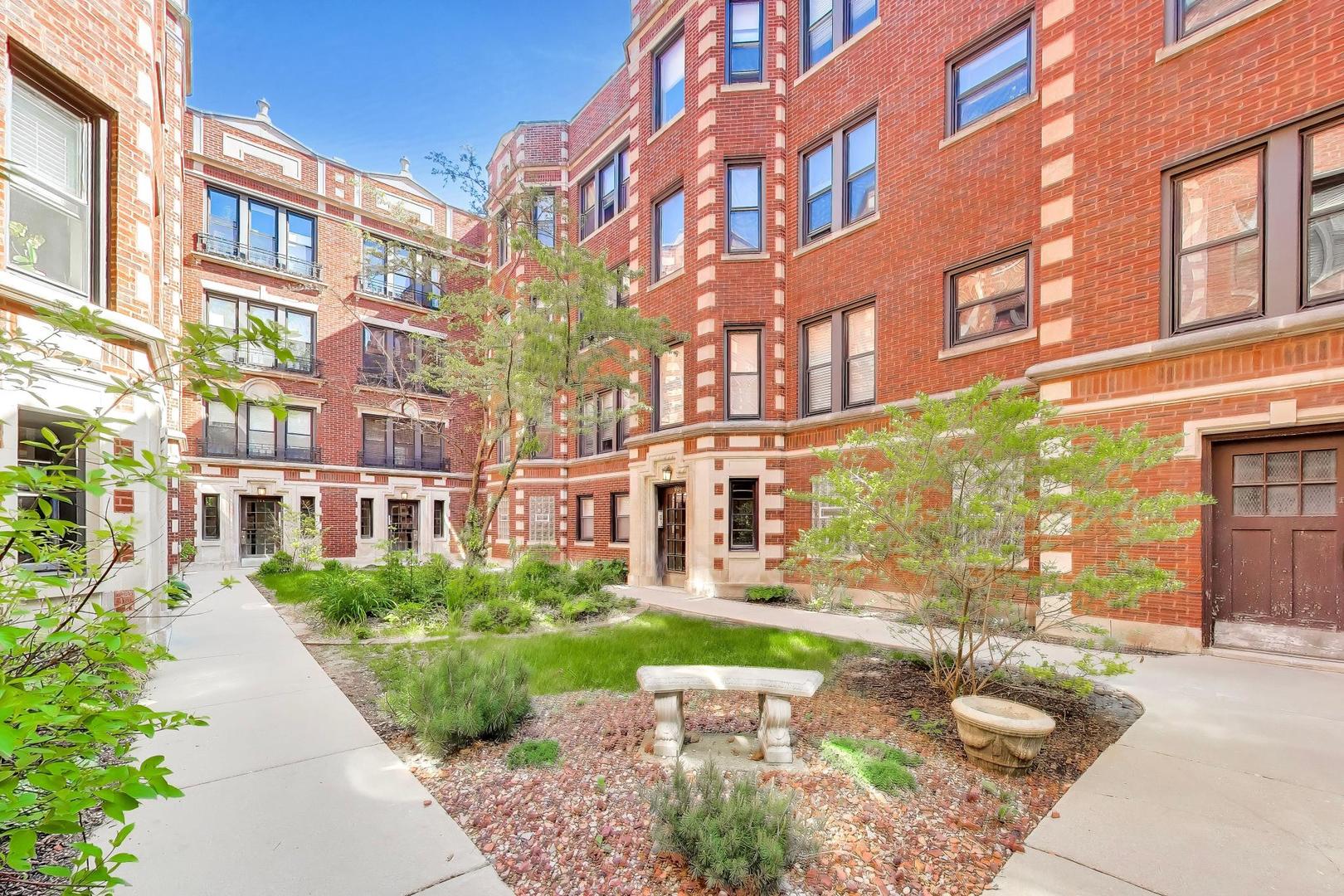 918 W Ainslie Street Unit: 1W