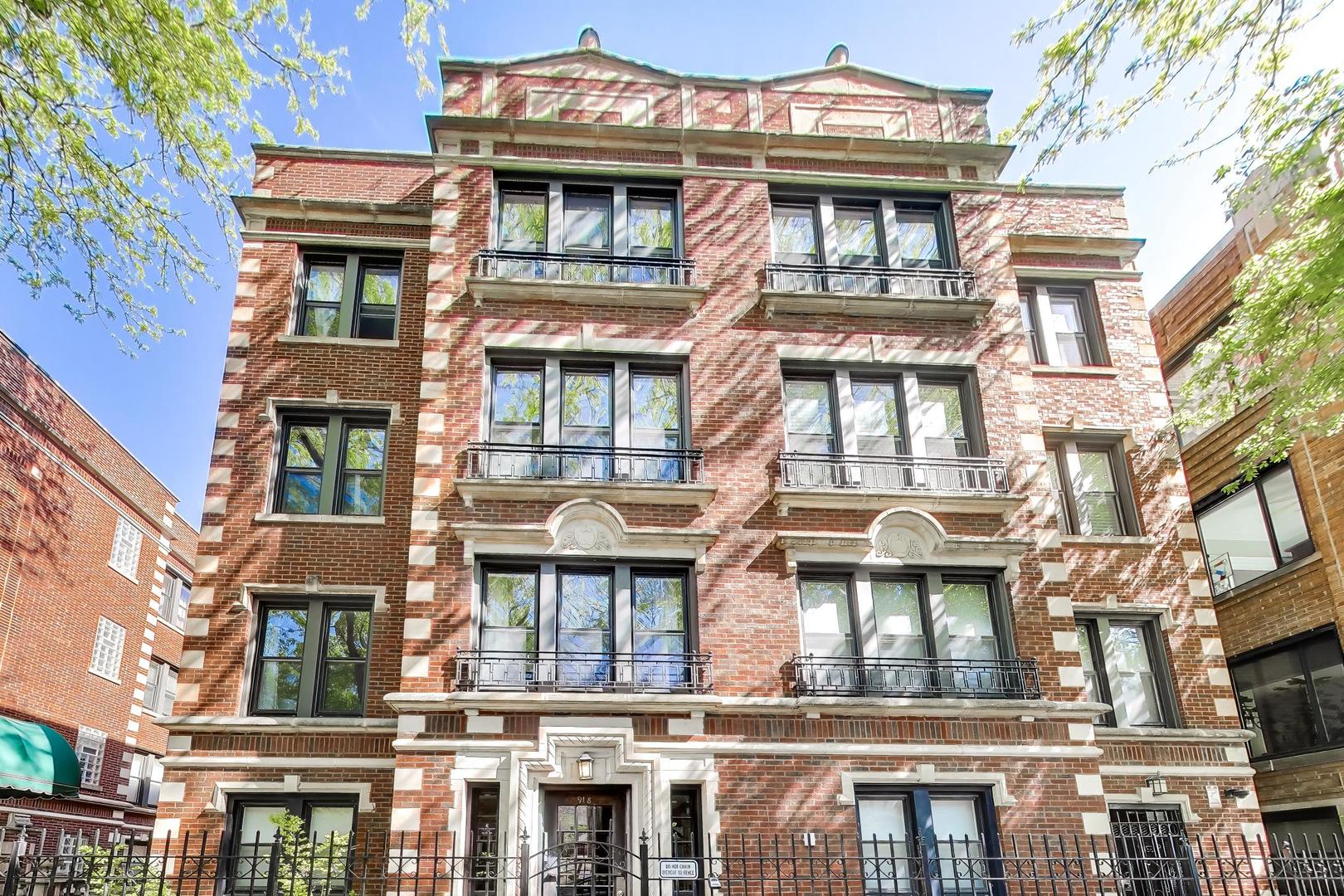 918 W Ainslie Street Unit: 1W