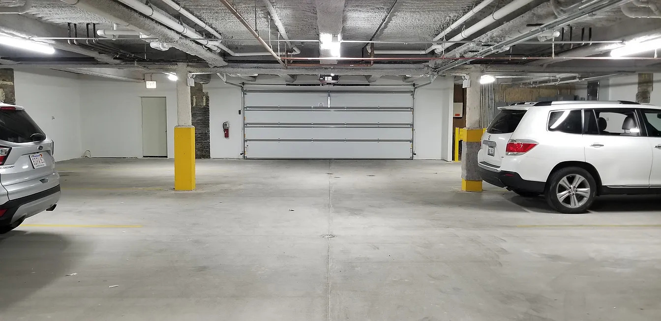 1645 W Le Moyne Street Unit: 3A