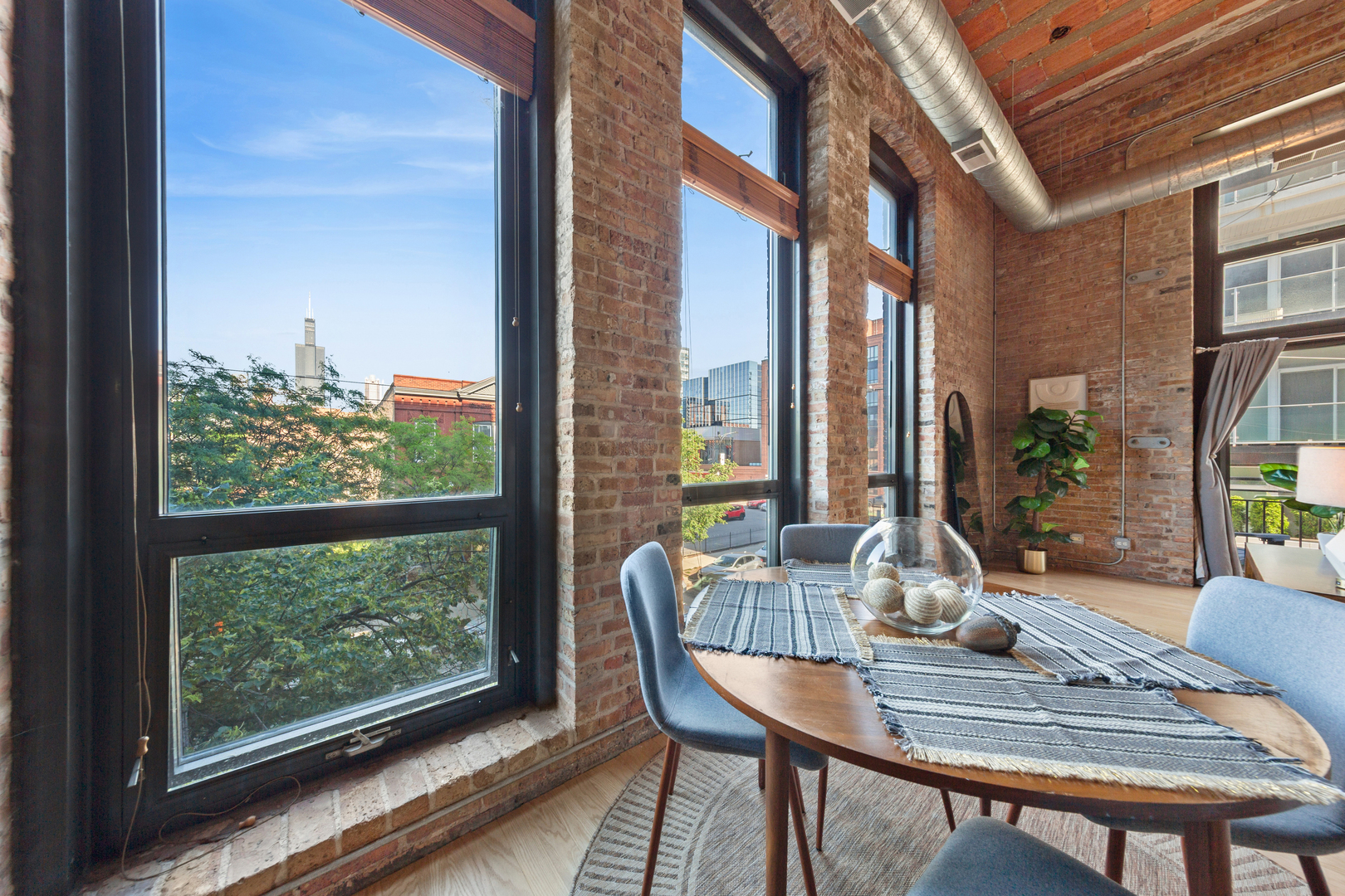 222 S RACINE Avenue Unit: 205