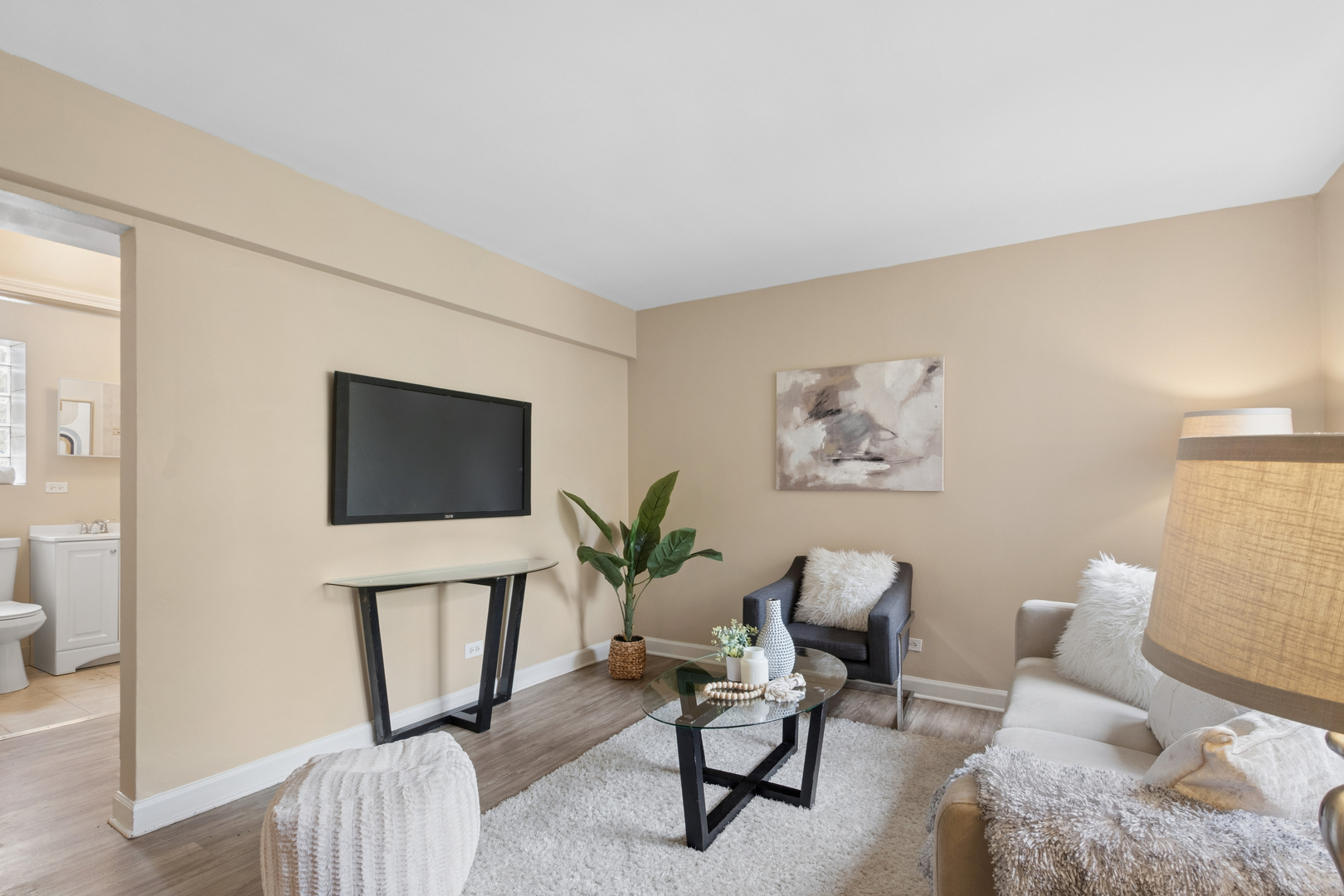 1711 W Estes Avenue Unit: 1S