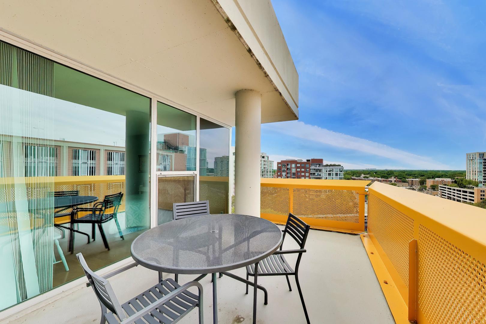 1580 sherman Avenue Unit: PH6