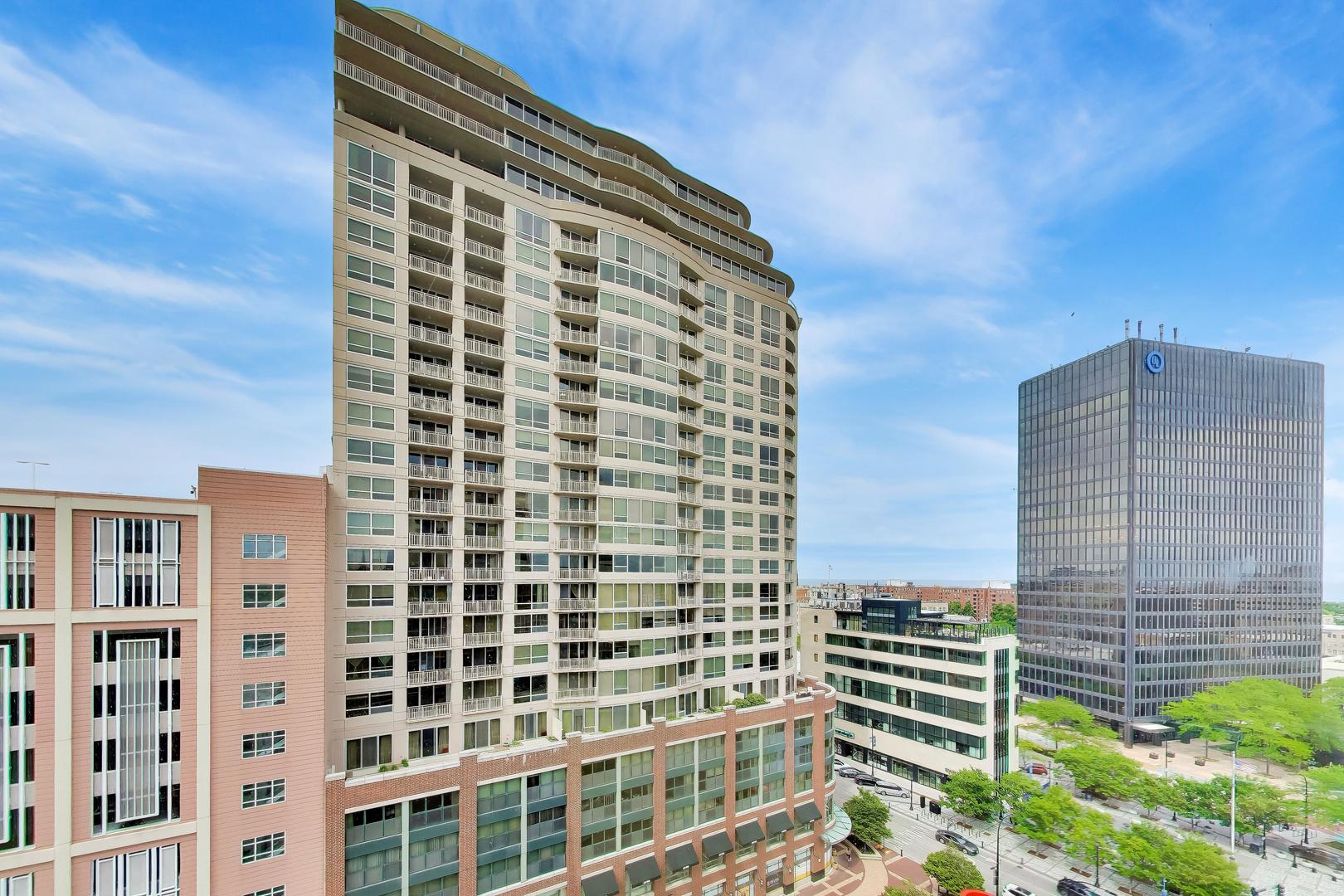 1580 sherman Avenue Unit: PH6