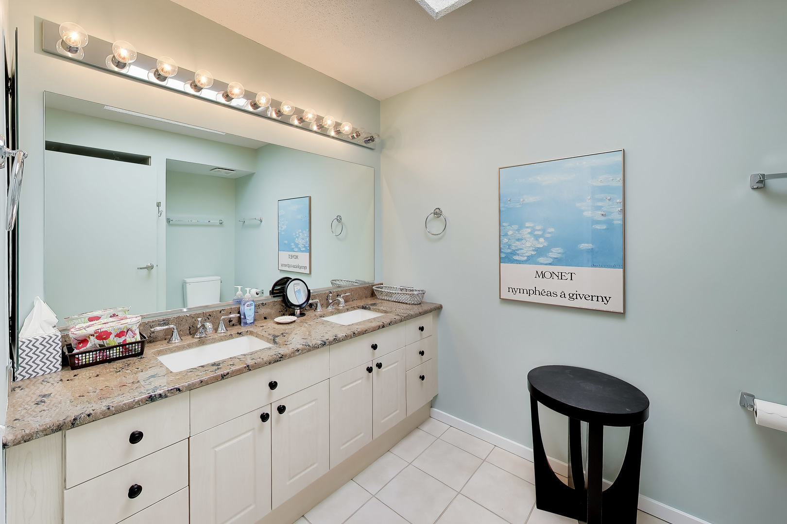 1580 sherman Avenue Unit: PH6