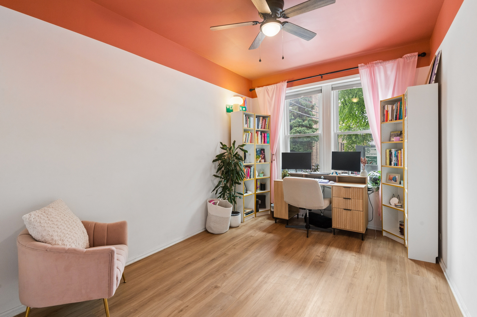 1474 W CARMEN Avenue Unit: 1