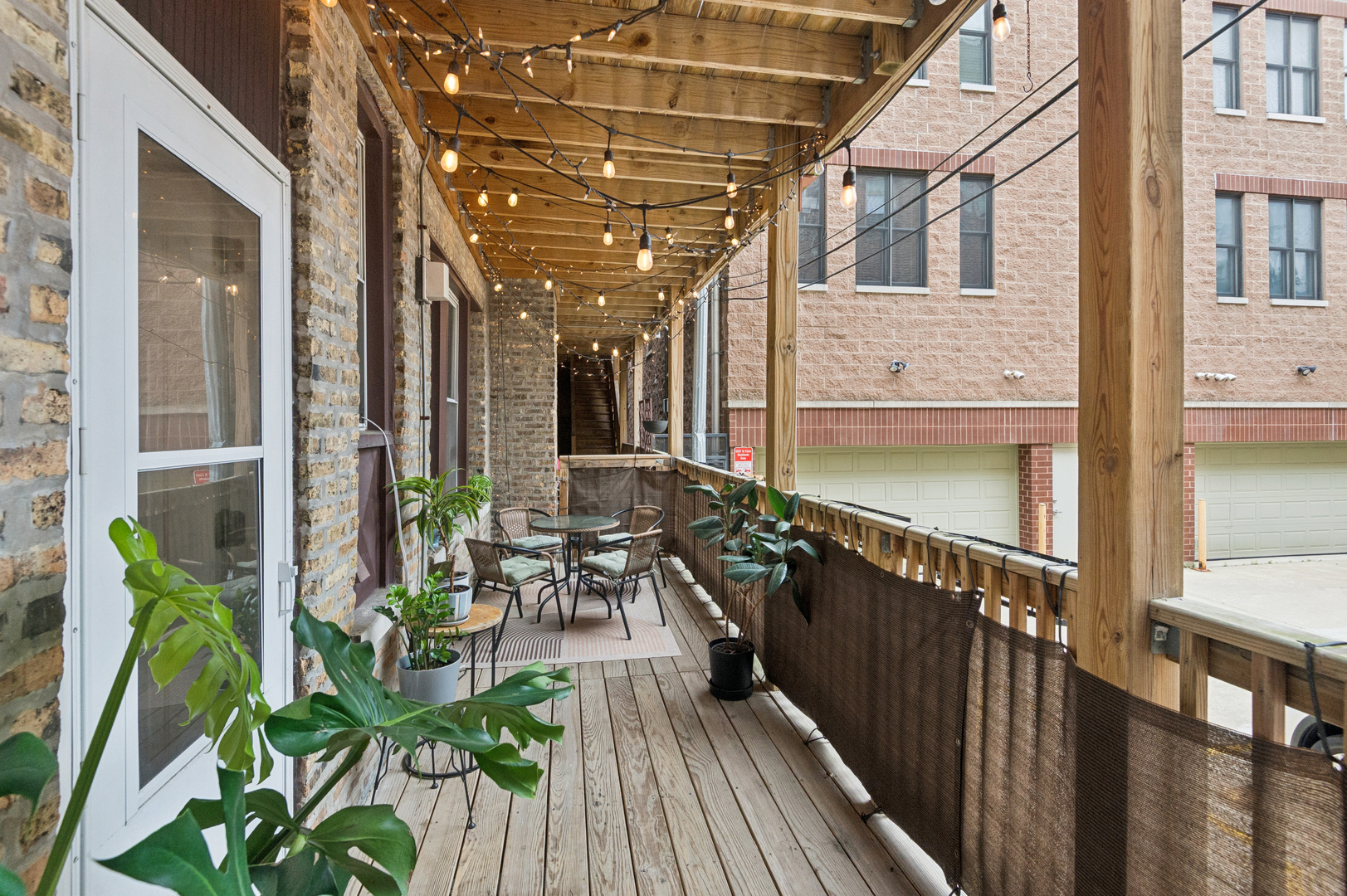 1474 W CARMEN Avenue Unit: 1