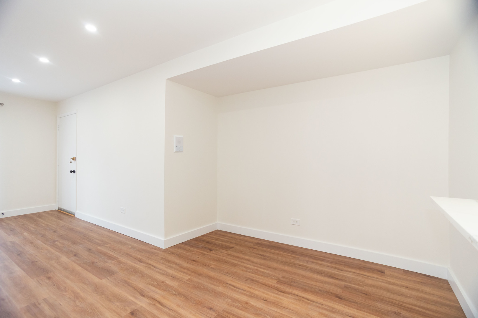 9446 Bay Colony Drive Unit: 1S