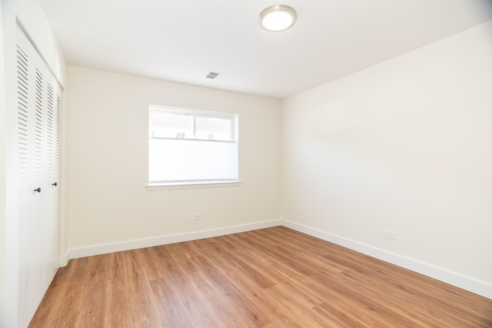9446 Bay Colony Drive Unit: 1S