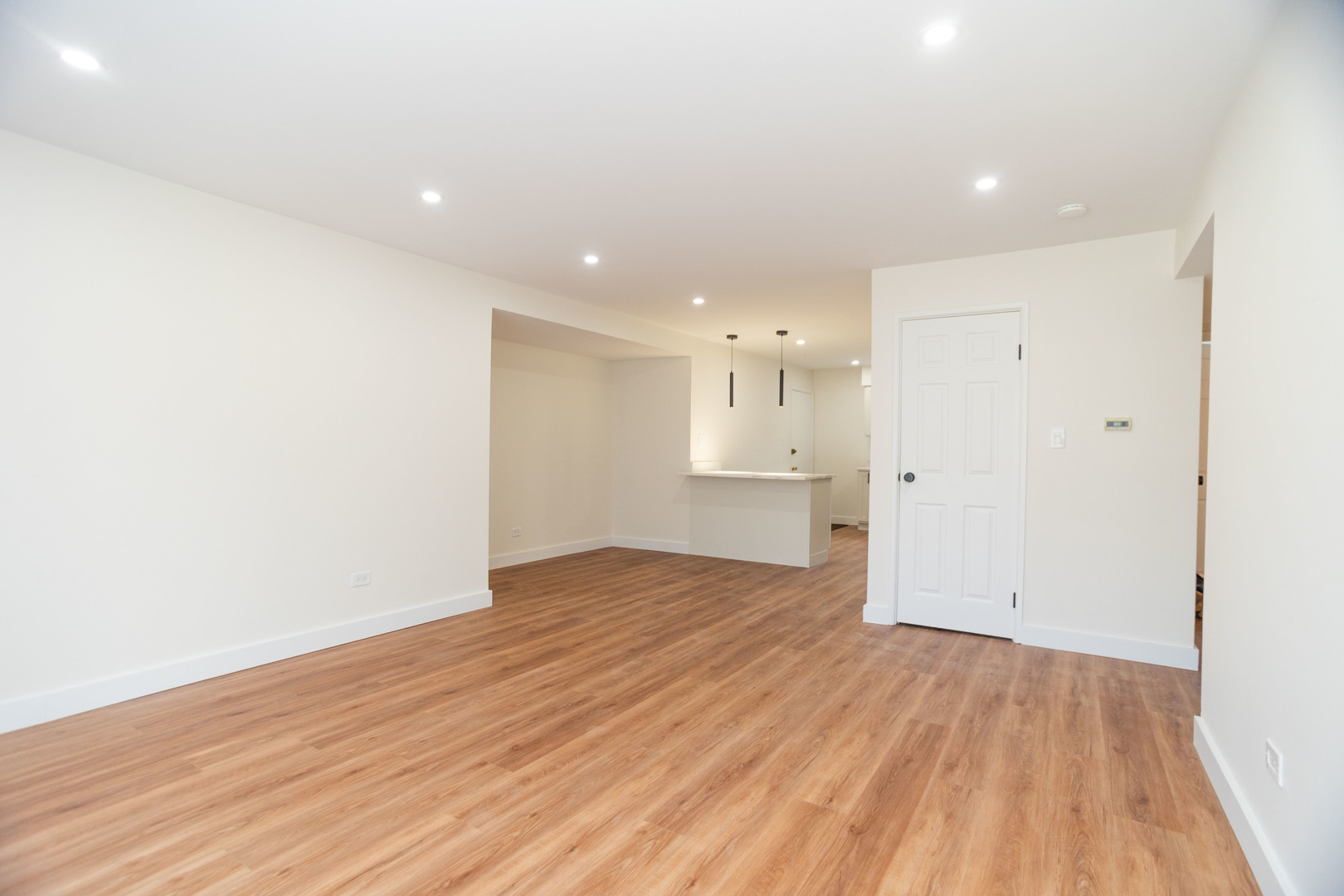 9446 Bay Colony Drive Unit: 1S