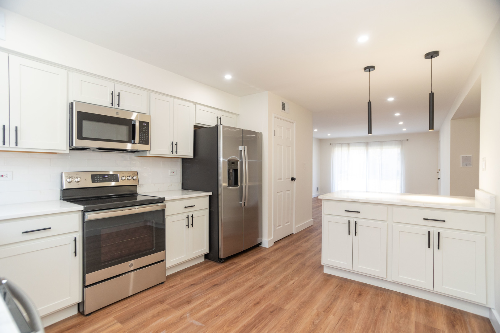 9446 Bay Colony Drive Unit: 1S