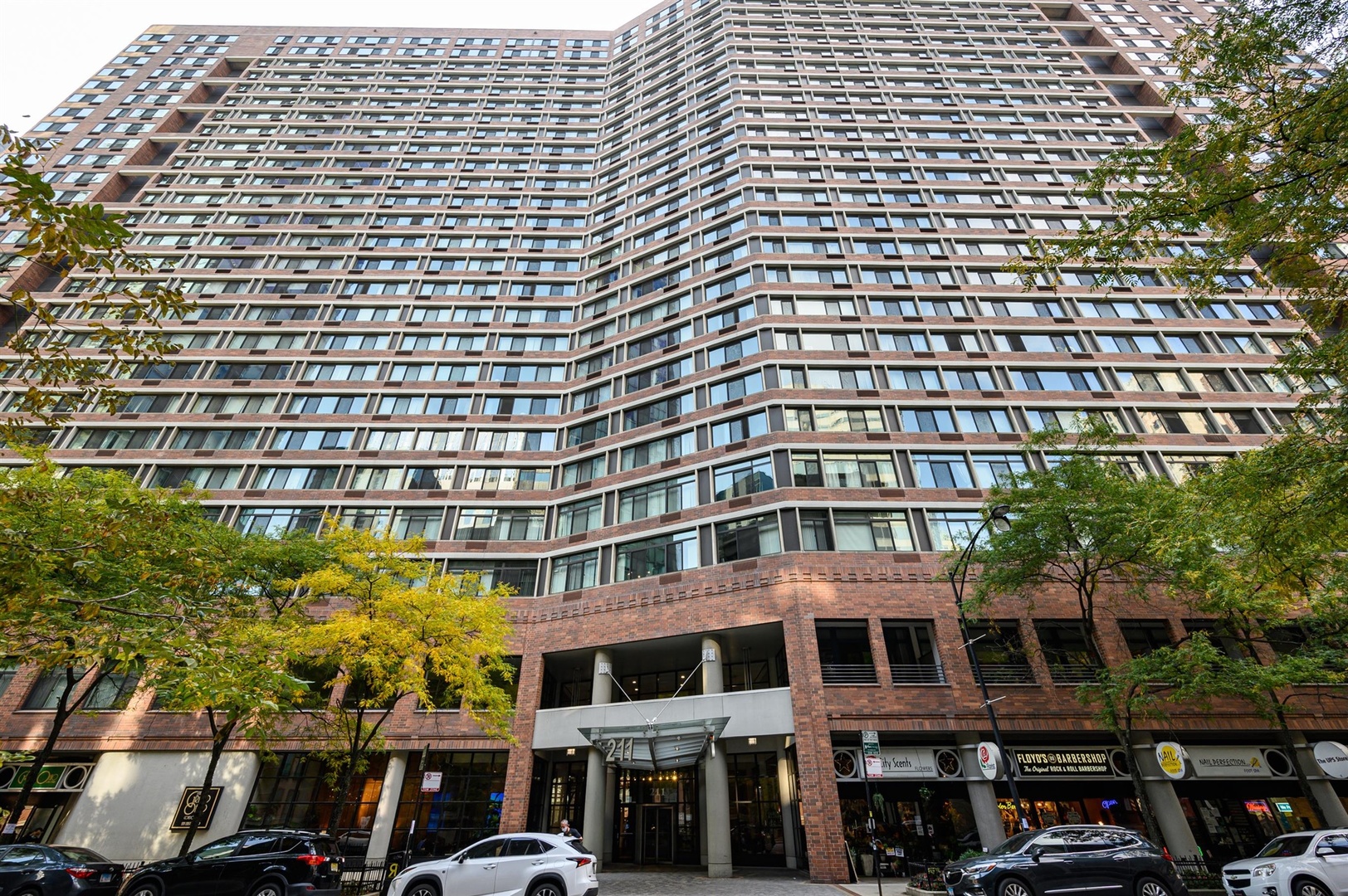 211 E Ohio Street Unit: 2519