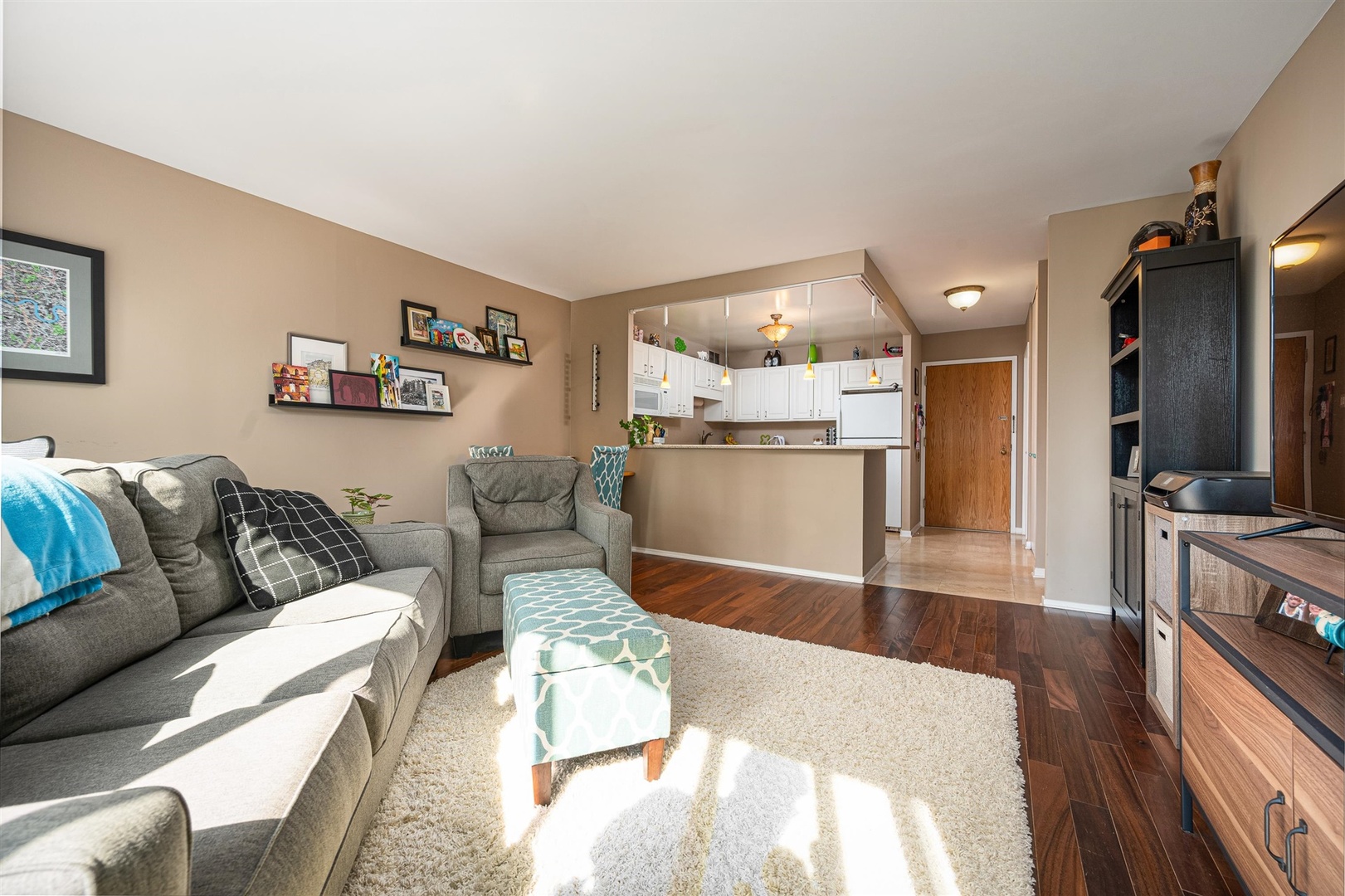 211 E Ohio Street Unit: 2519