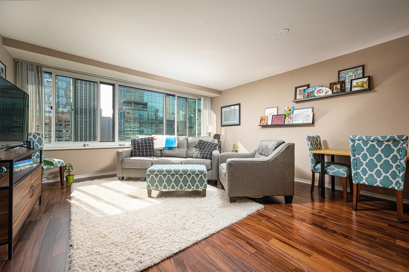 211 E Ohio Street Unit: 2519