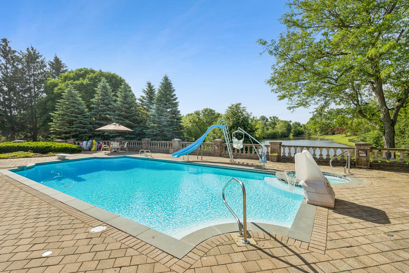 855 Jennifer Court
