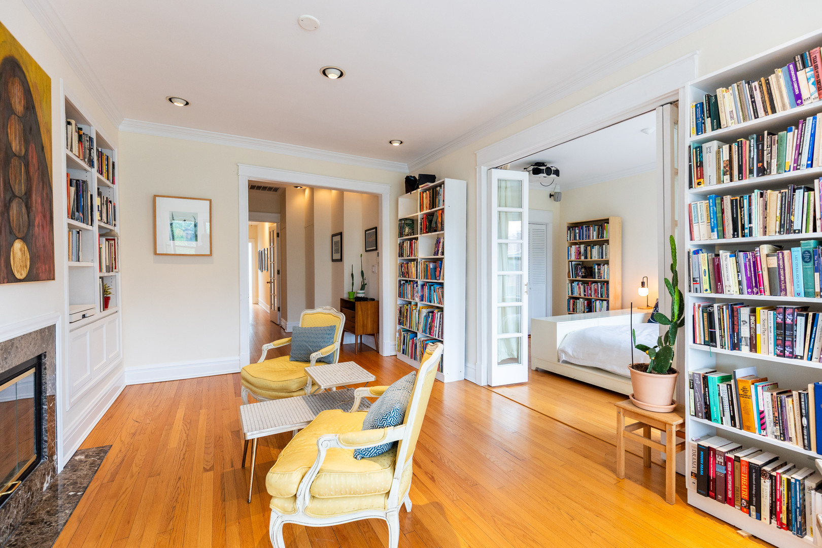 560 W Roscoe Street Unit: 3E