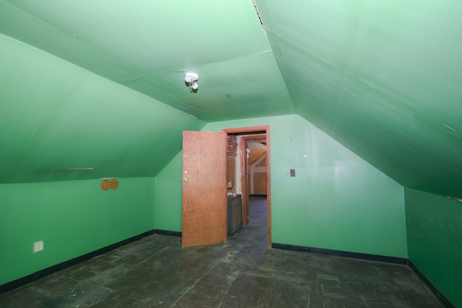 1224 Center Avenue