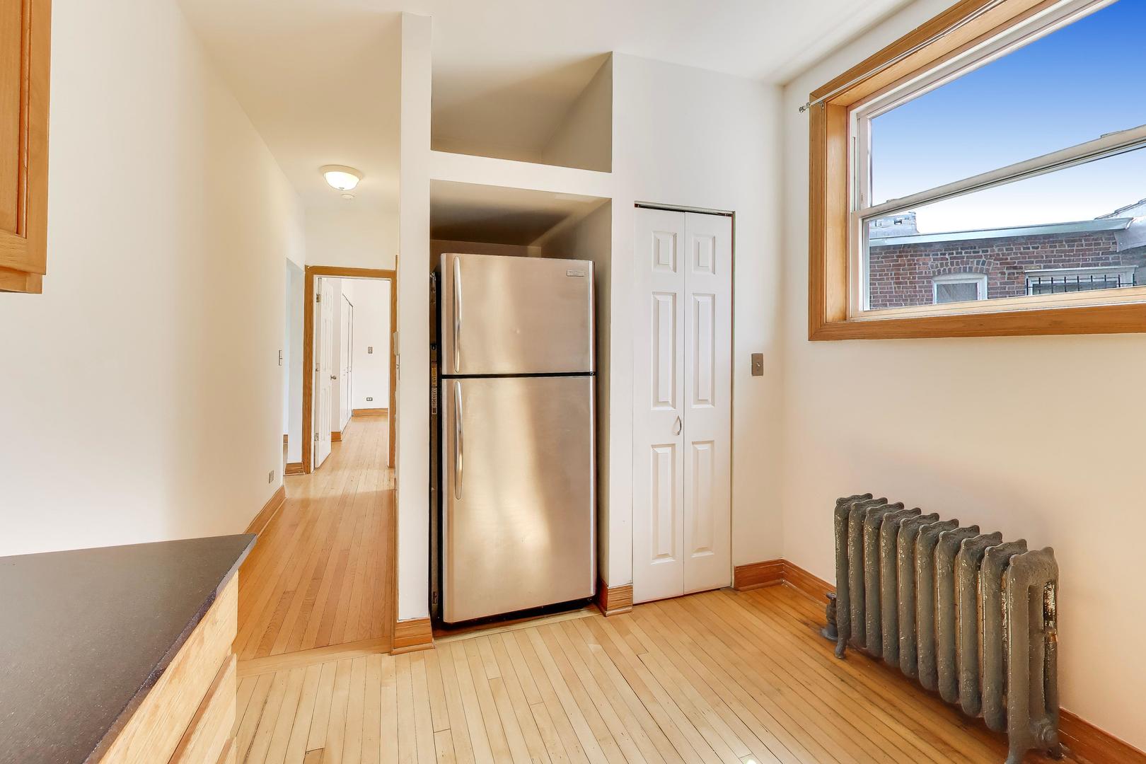 5712 N Wayne Avenue Unit: 3