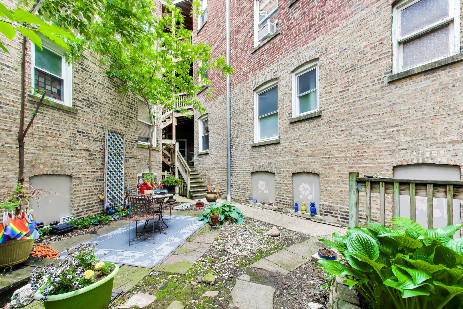 5712 N Wayne Avenue Unit: 3