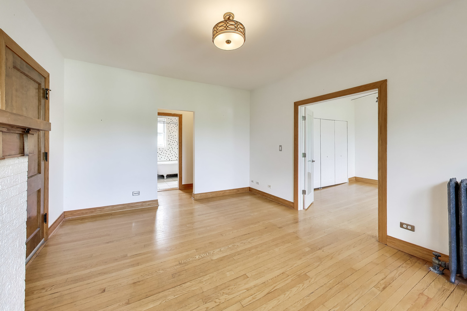 5712 N Wayne Avenue Unit: 3