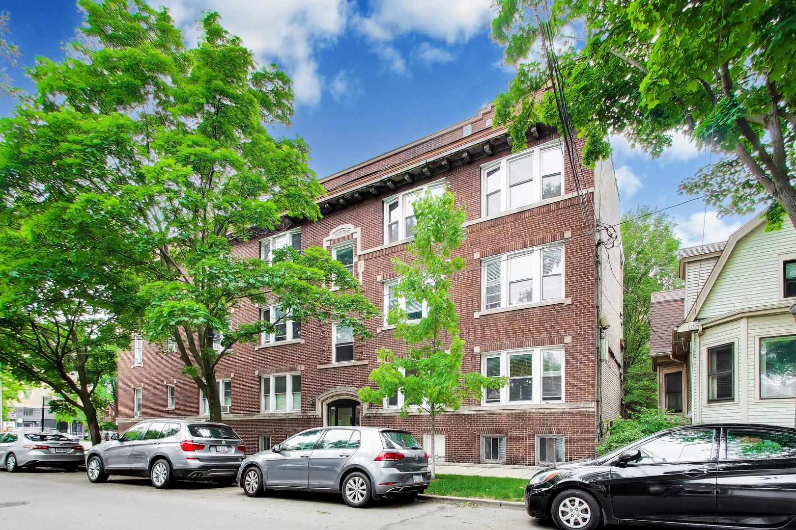 5712 N Wayne Avenue Unit: 3