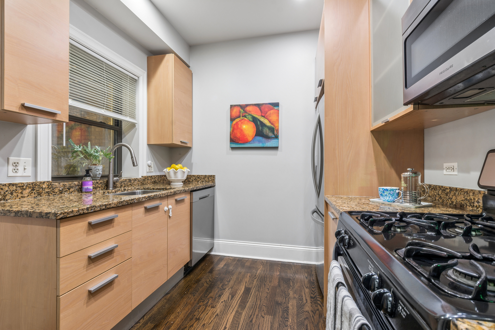 1467 W Fargo Avenue Unit: 1