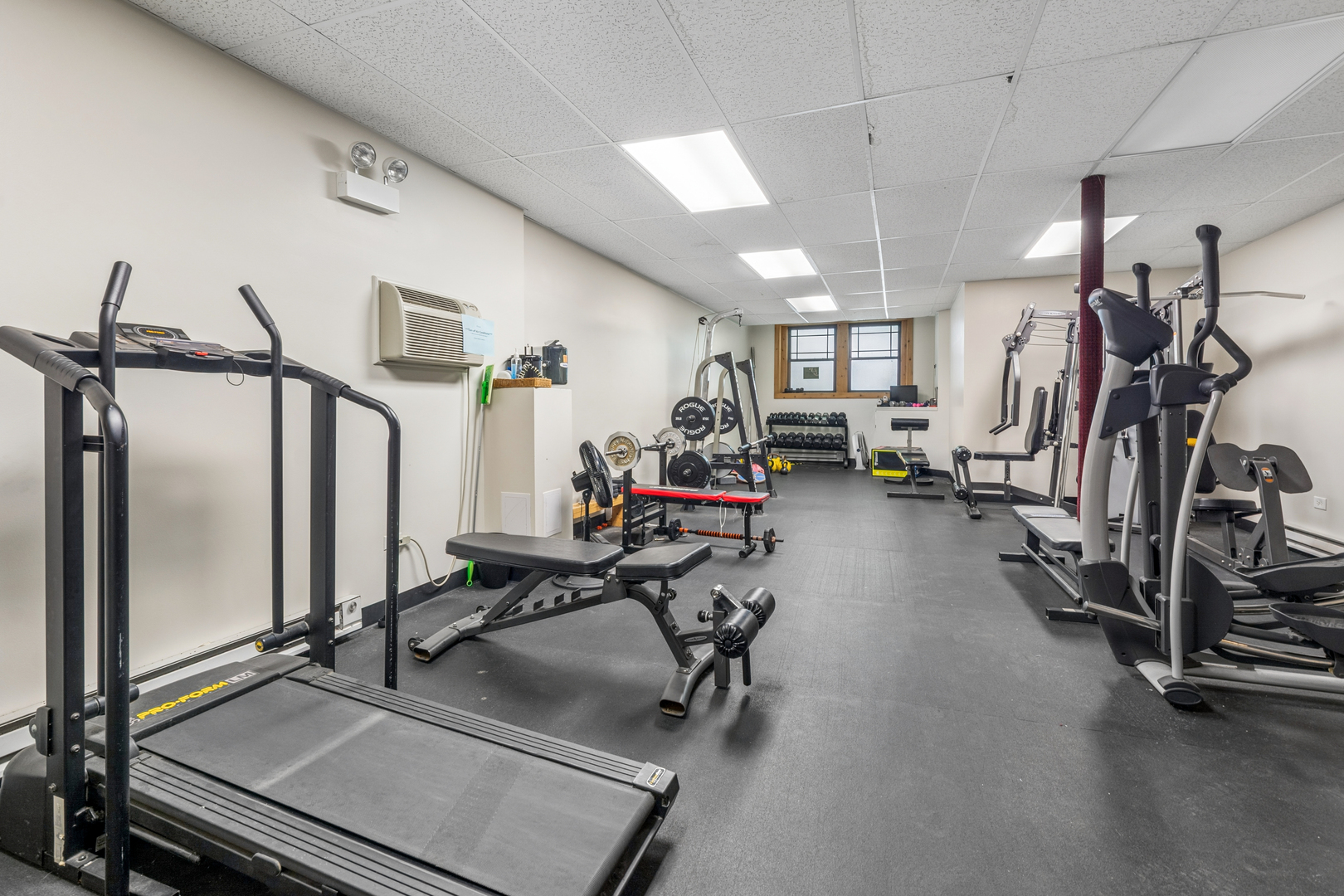 1467 W Fargo Avenue Unit: 1
