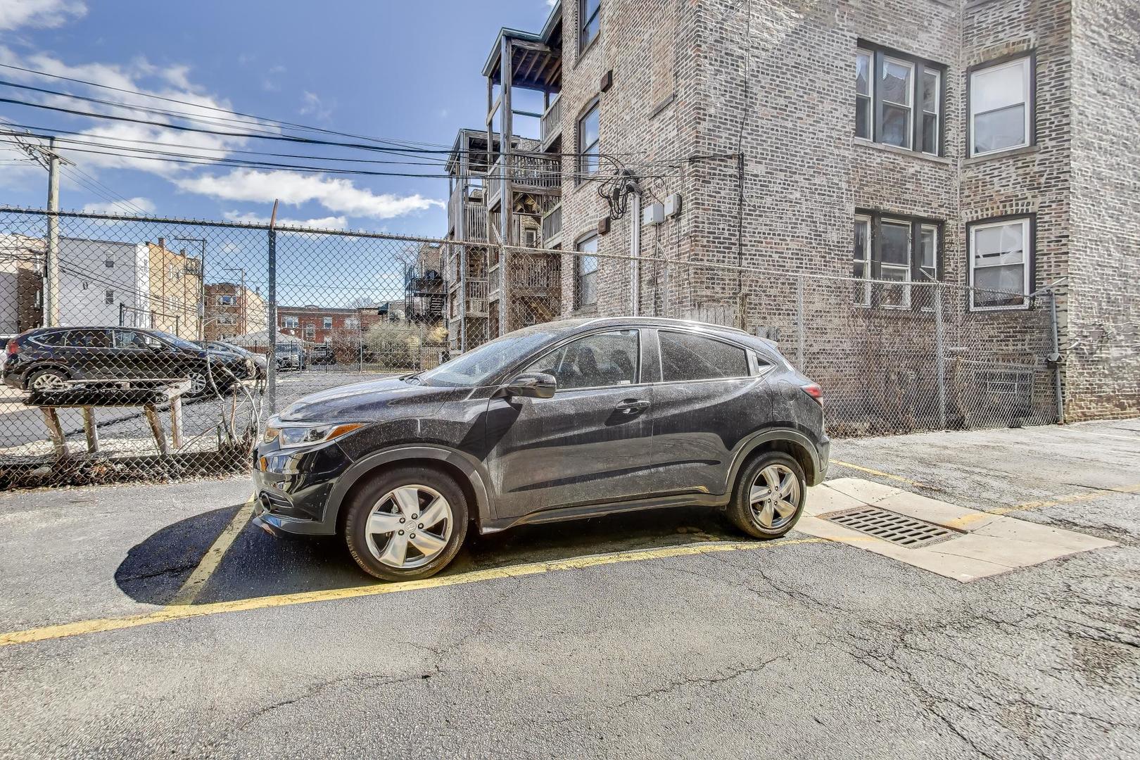 2601 N Hamlin Avenue Unit: 3