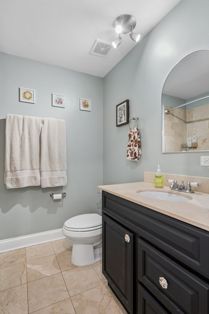 1514 W Pratt Boulevard Unit: 3B
