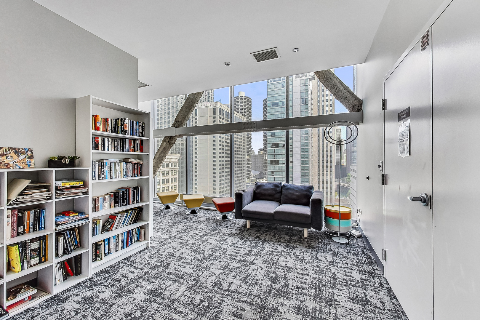 8 E Randolph Street Unit: 1602