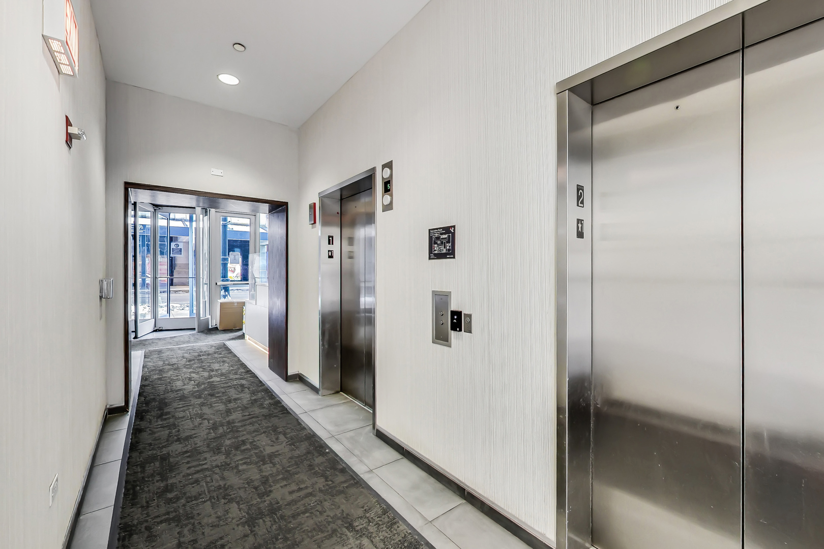 8 E Randolph Street Unit: 1602