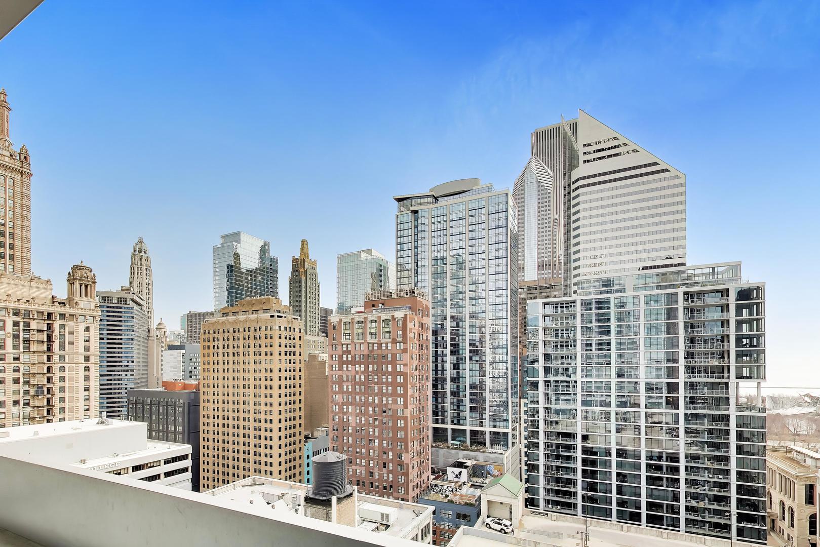8 E Randolph Street Unit: 1602