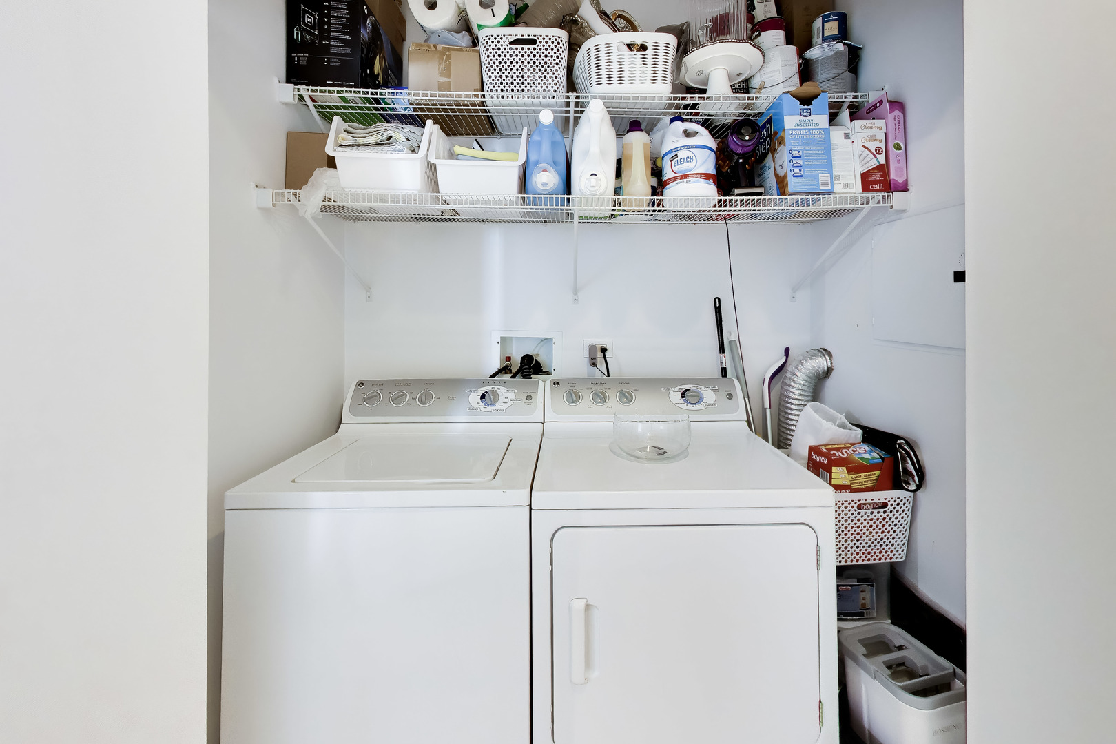 8 E Randolph Street Unit: 1602