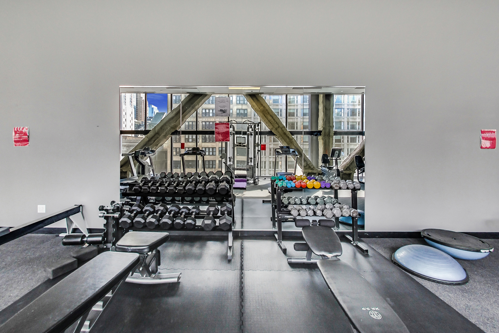 8 E Randolph Street Unit: 1602