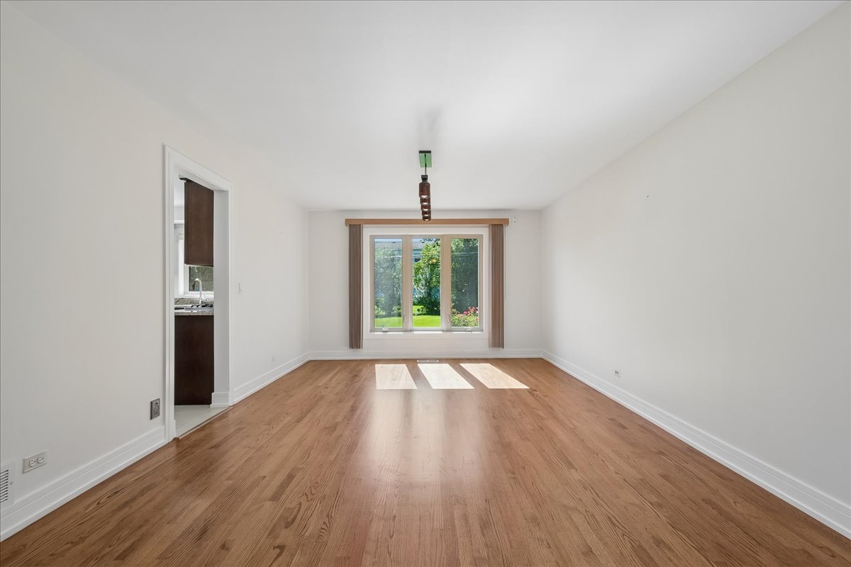 345 W Dempster Street