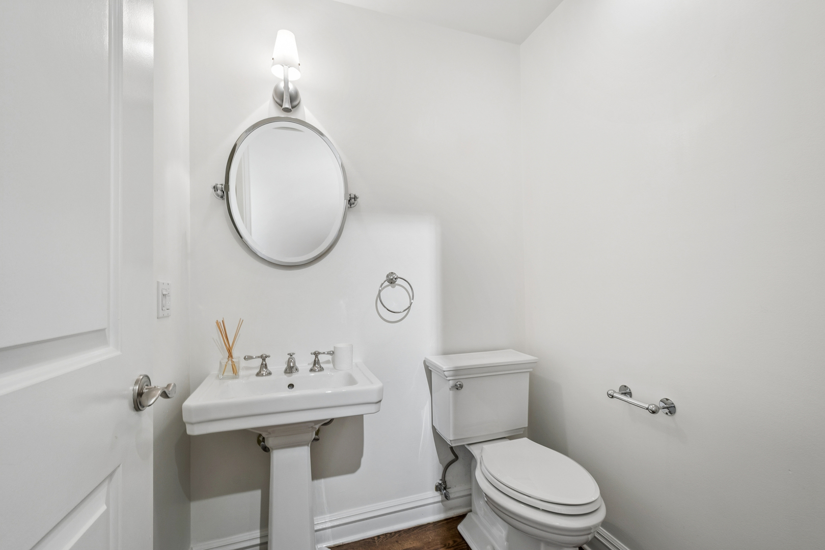 317 W WEBSTER Avenue Unit: 2