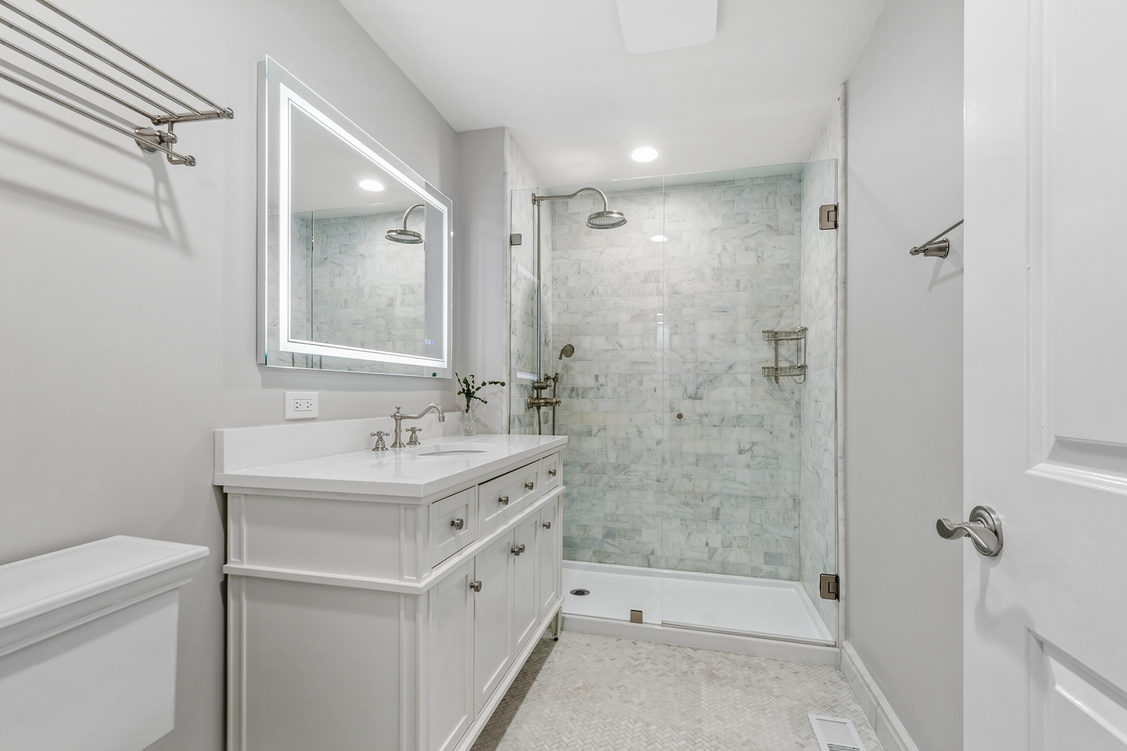 317 W WEBSTER Avenue Unit: 2